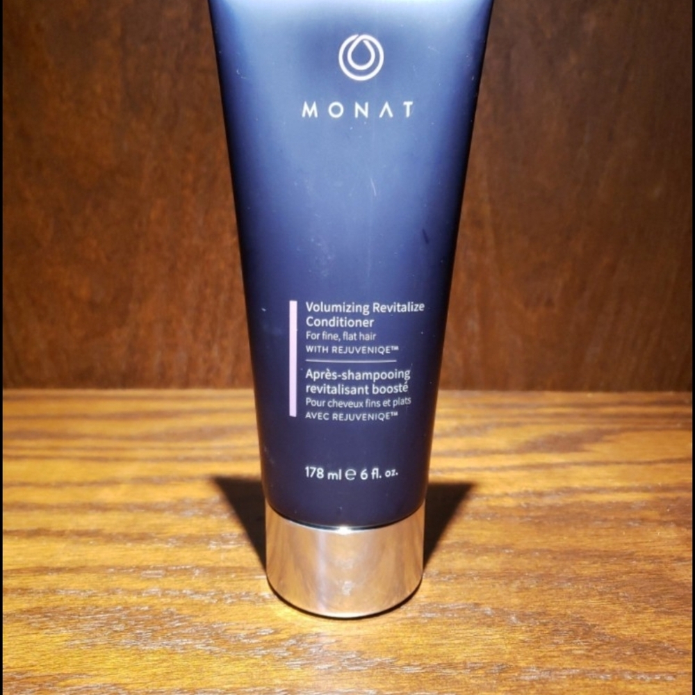 Monat Volumizing Revitalize Conditioner